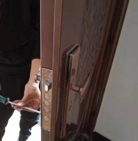 叙永上门开锁 换锁 叙永本地开锁公司